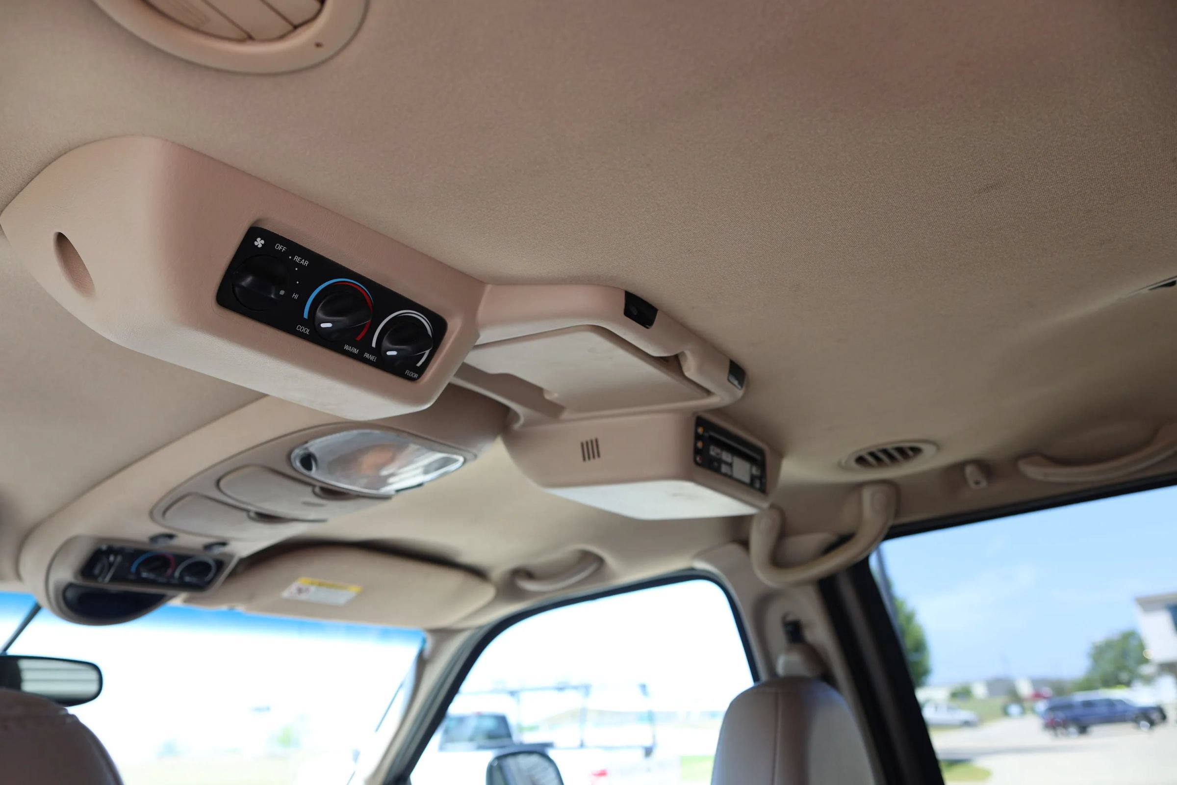 Used 2004 Ford Excursion Limited AWD/4WD image 31