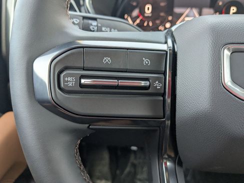 New 2025 GMC Canyon AT4 w/ Nightfall Edition image 13