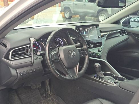 Used 2021 Toyota Camry XSE image 13