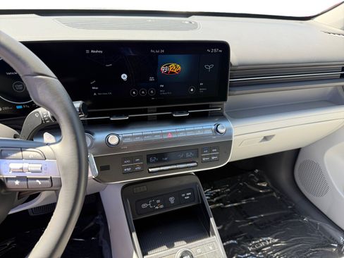 Certified 2024 Hyundai Kona SEL FWD image 12
