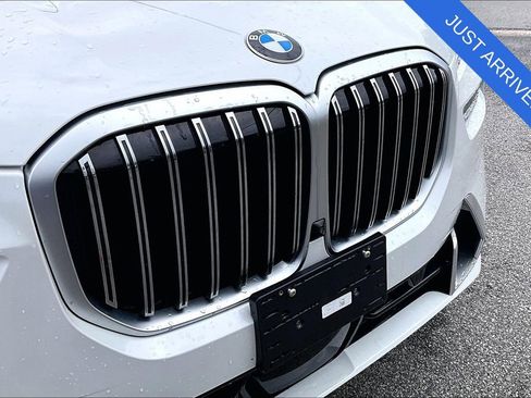 Used 2026 BMW X7 xDrive40i AWD/4WD image 33