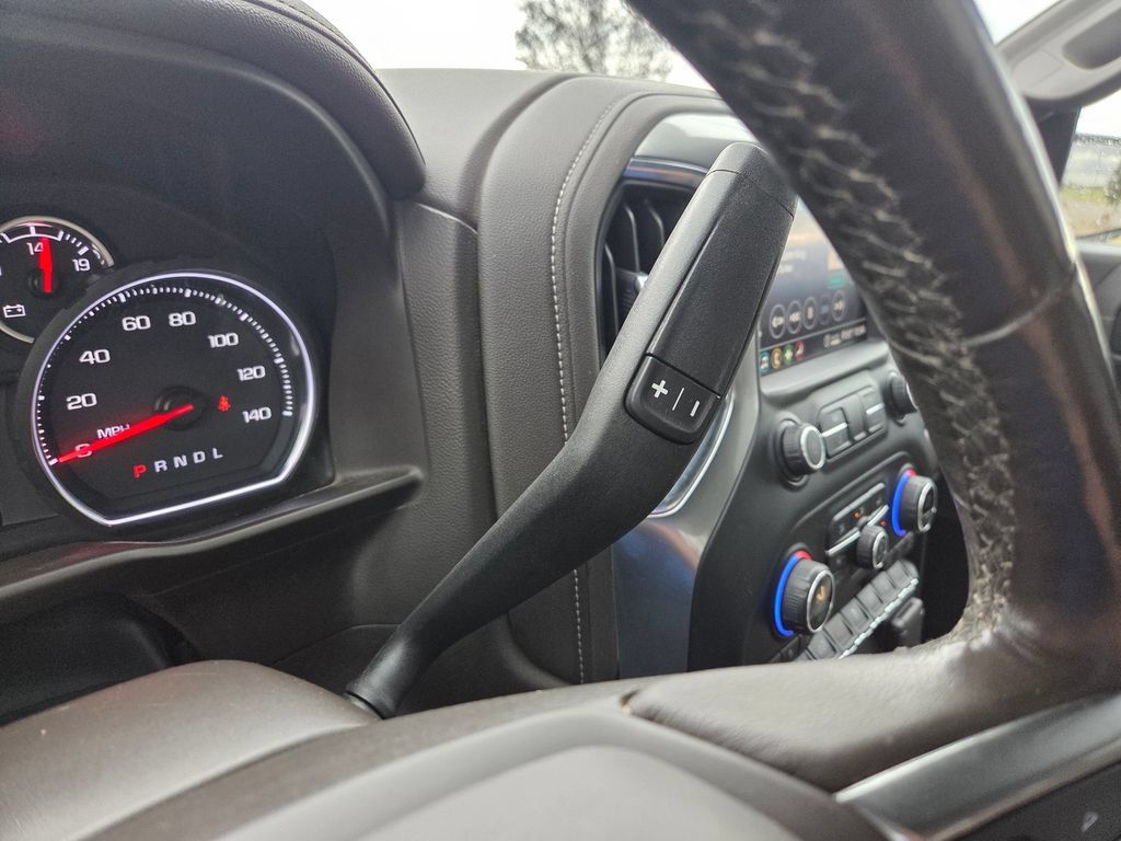 Used 2020 Chevrolet Silverado 1500 LTZ AWD/4WD image 14
