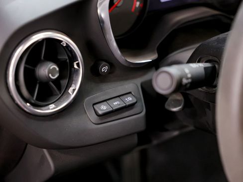 Used 2019 Chevrolet Camaro ZL1 RWD image 10