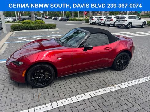 Used 2021 MAZDA MX-5 Miata Sport RWD image 15