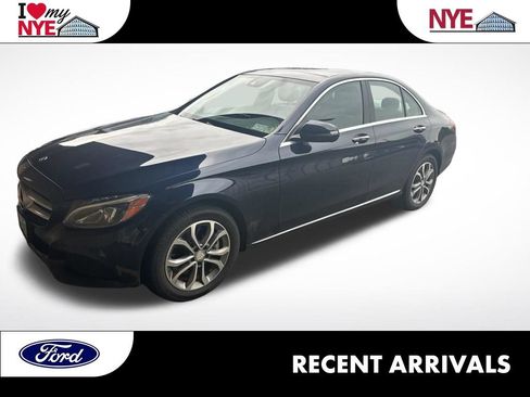 Used 2017 Mercedes-Benz C 300 4MATIC Sedan image 1