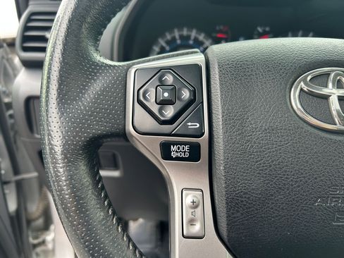 Used 2016 Toyota 4Runner Limited AWD/4WD image 15