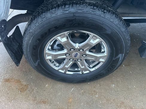 Used 2023 Ford F150 Lariat image 34