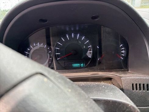 Used 2012 Ford Fusion SE FWD image 11