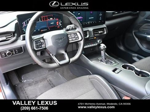 Used 2024 Ford Mustang Coupe image 7