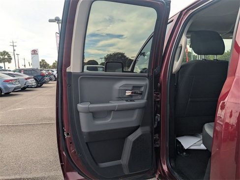 Used 2024 RAM 1500 Classic SLT image 24