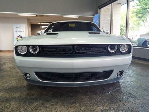 Used 2019 Dodge Challenger SXT w/ Blacktop Package RWD image 7