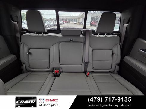 Used 2025 GMC Sierra 1500 SLT w/ SLT Premium Plus Package AWD/4WD image 29