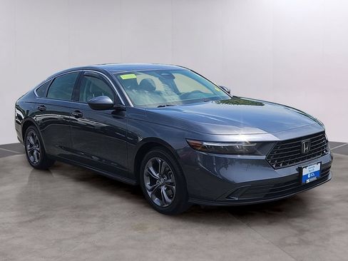 Certified 2024 Honda Accord EX image 3