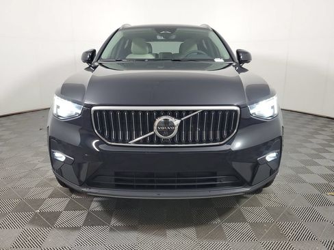 Certified 2023 Volvo XC40 B5 Ultimate w/ Protection Package Premier AWD/4WD image 2