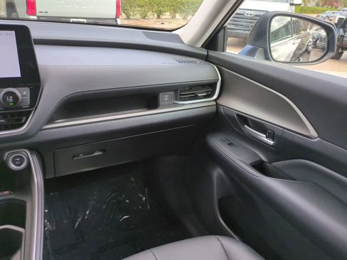 Certified 2025 Toyota Grand Highlander AWD image 17