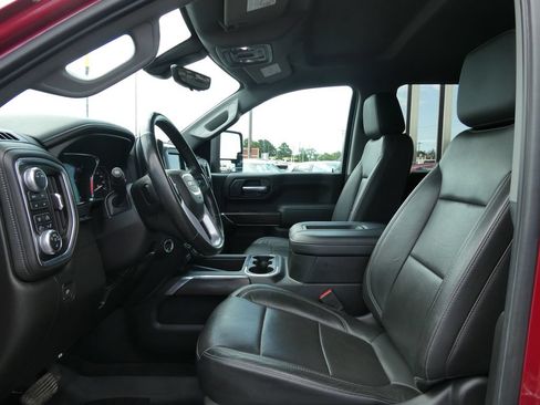 Certified 2020 GMC Sierra 2500 SLT w/ Technology Package AWD/4WD image 22