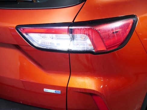 Used 2020 Ford Escape S image 17