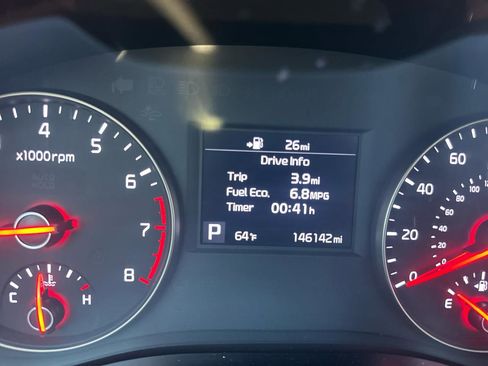 Used 2017 Kia Cadenza Premium w/ Luxury Package image 14