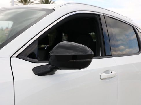 New 2026 Nissan Kicks SR image 12