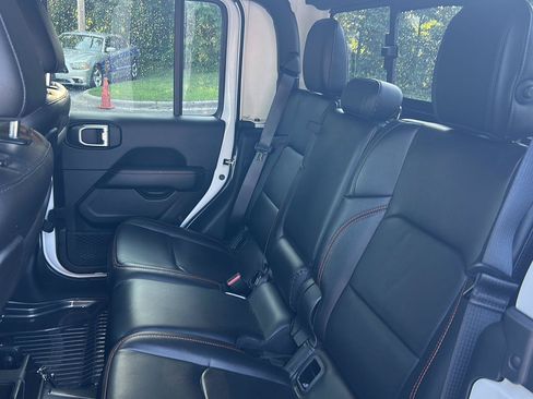 Used 2021 Jeep Gladiator Mojave AWD/4WD image 16