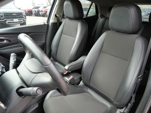 Used 2020 Buick Encore Preferred w/ Safety Package AWD/4WD image 28