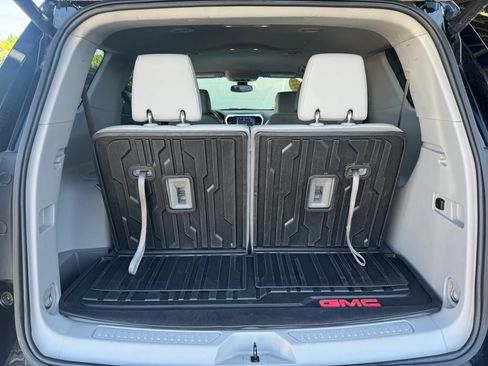 Used 2023 GMC Acadia SLT w/ Preferred Package AWD/4WD image 20
