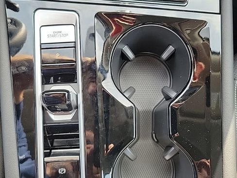 New 2026 Volkswagen Atlas SE image 35