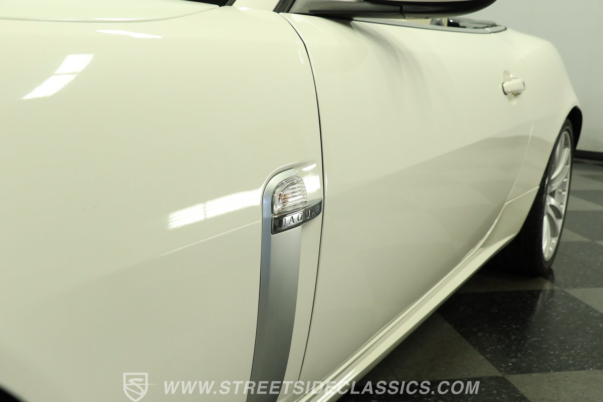 Used 2007 Jaguar XKR R RWD image 22