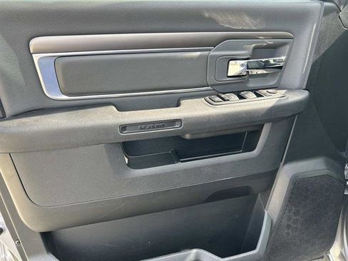 Used 2024 RAM 1500 Classic SLT image 21