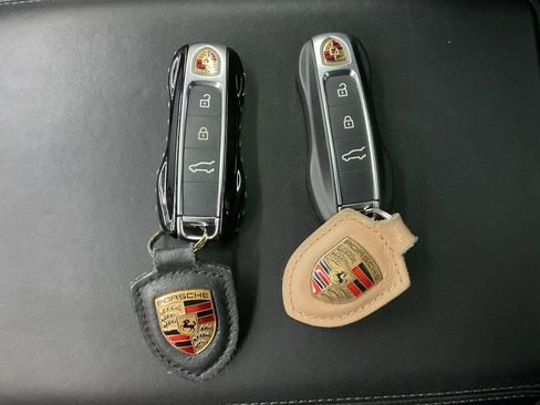 Used 2023 Porsche Cayenne GTS image 22