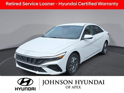 Certified 2025 Hyundai Elantra Blue