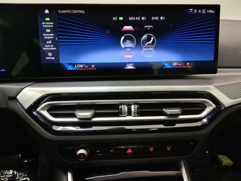 Used 2023 BMW 330i xDrive Sedan w/ M Sport Package image 22