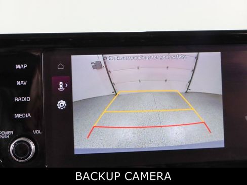 Used 2022 Kia Sorento S w/ Panoramic Sunroof Package FWD image 19