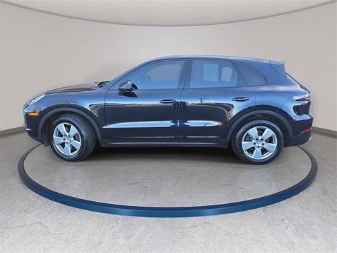Used 2021 Porsche Cayenne image 9