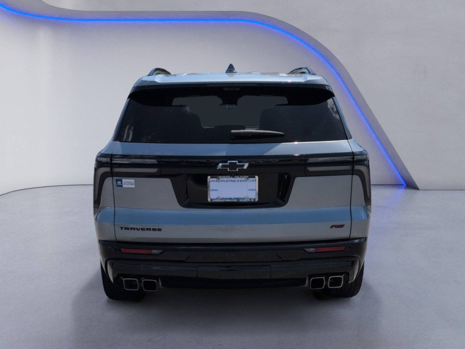 Used 2025 Chevrolet Traverse RS w/ LPO, Floor Liner Package FWD image 8
