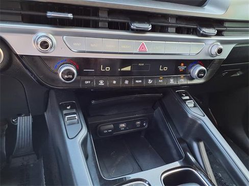 Used 2023 Kia Telluride S w/ S Sunroof Package image 8
