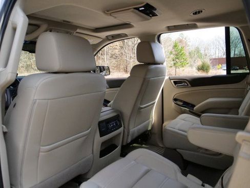 Used 2020 GMC Yukon Denali w/ Denali Ultimate Package image 32