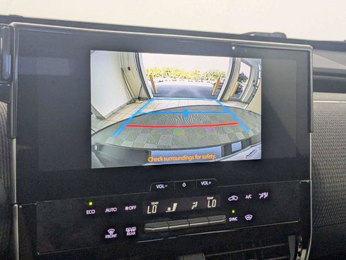Used 2024 Toyota bZ4X FWD image 22