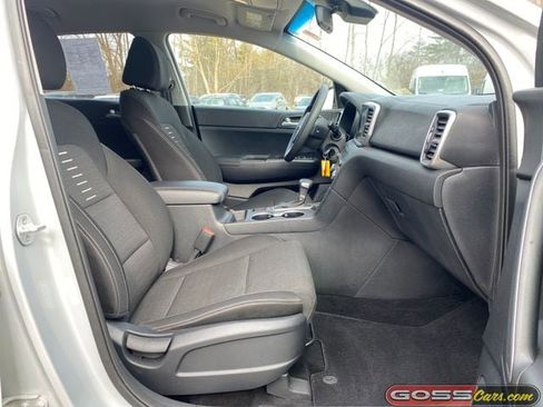 Used 2020 Kia Sportage LX w/ LX Popular Package image 6