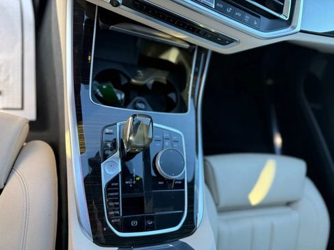 Used 2019 BMW X5 xDrive40i w/ Convenience Package image 35