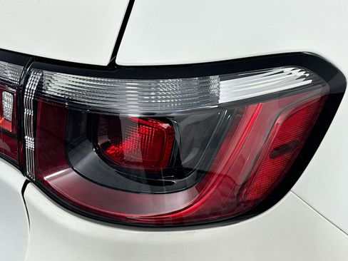 Used 2021 Jeep Compass Latitude image 33