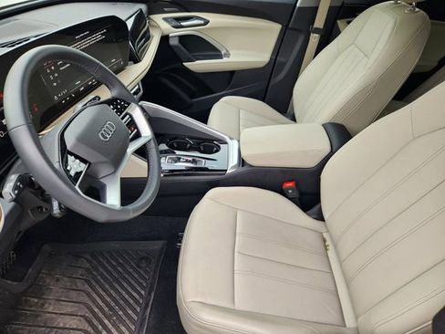 Used 2025 Audi Q5 Premium Plus AWD/4WD image 11