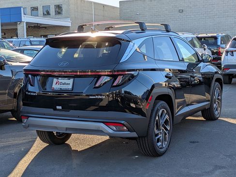 New 2025 Hyundai Tucson Limited image 4