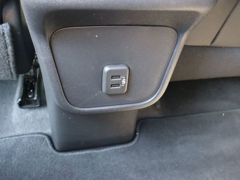 Used 2023 Chevrolet Equinox RS FWD image 21