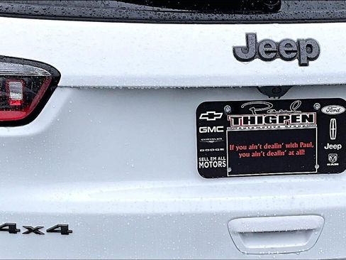 New 2026 Jeep Compass Latitude image 8