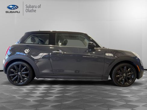 Used 2015 MINI Cooper S image 12