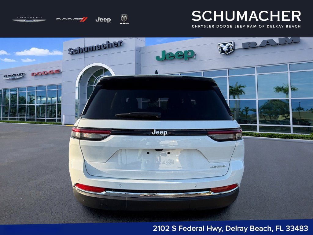 New 2026 Jeep Grand Cherokee Laredo RWD image 6