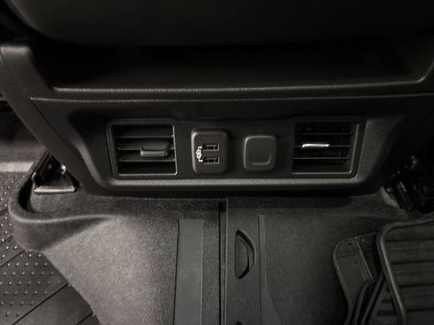 Used 2020 Chevrolet Silverado 2500 LTZ image 34