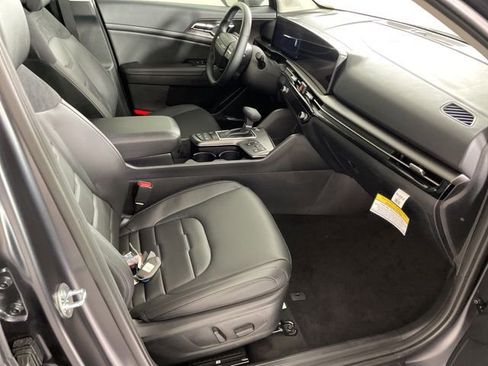 New 2026 Kia Sportage SX image 45