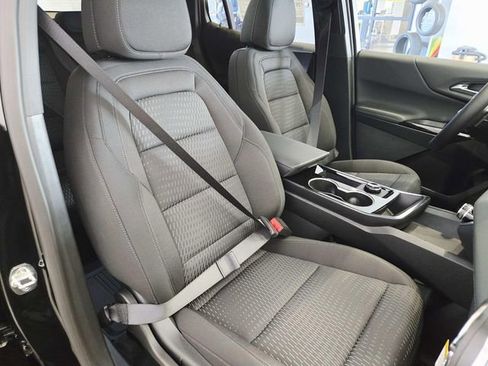 New 2026 Chevrolet Equinox LT w/ Safety and Technology Package image 12